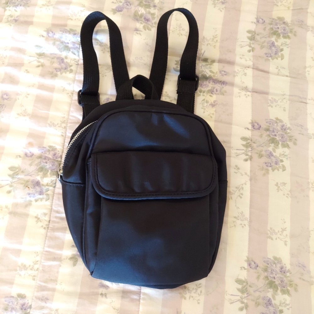 Cute small black bag